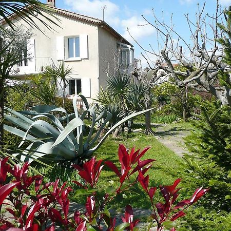 Appartement D Artiste Hyères Buitenkant foto