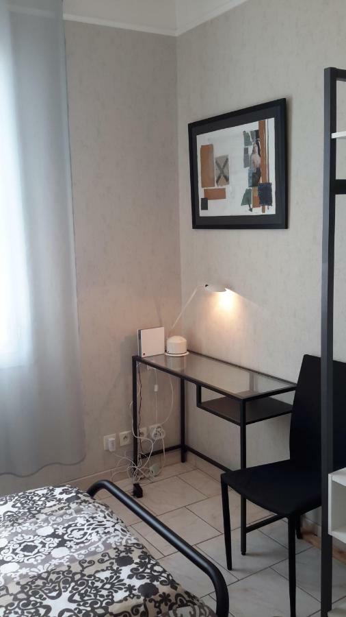 Appartement D Artiste Hyères Buitenkant foto
